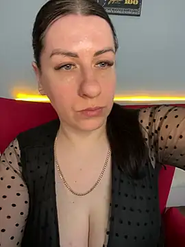 Evelinia online show from 18, 3, 2025