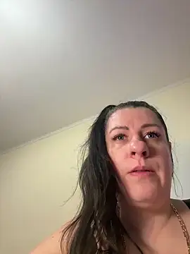 Evelinia online show from 12, 11, 2025