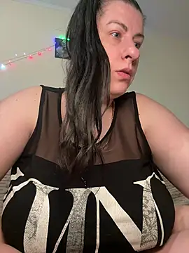 Evelinia online show from 28, 3, 2026