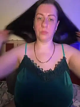 Snapshot of Evelinia chatting on 28, 5, 2026 Evelinia online show from 28, 5, 2026