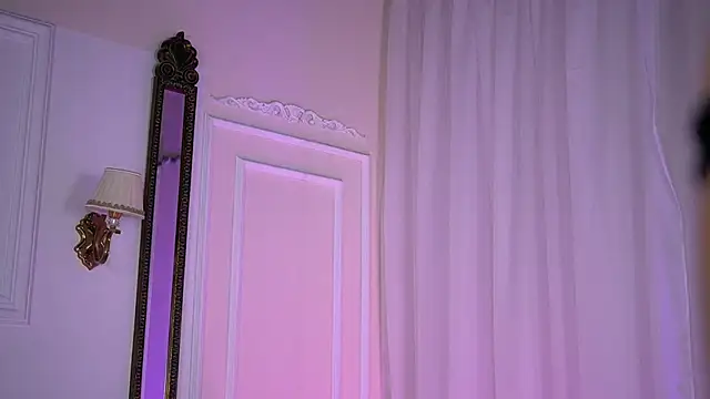 AdelineKing online show from 18, 3, 2025