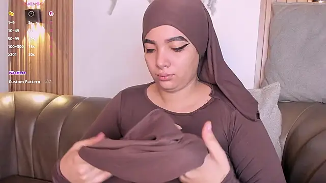 malak nanyy online show from 23, 2, 2026