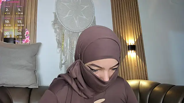 malak nanyy online show from 29, 11, 2025