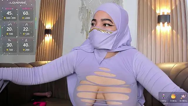 malak nanyy online show from 7, 11, 2025