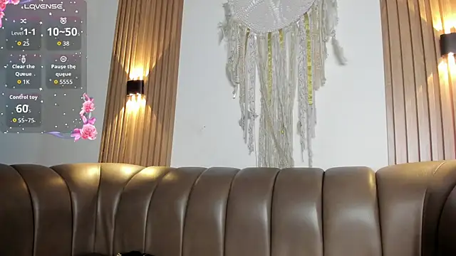 malak nanyy online show from 12, 10, 2025