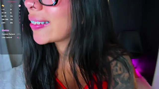 little sophie18 online show from 25, 3, 2026