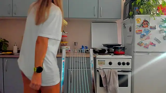 foxy blond online show from 18, 10, 2025