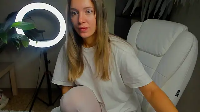 foxy blond online show from 22, 10, 2025