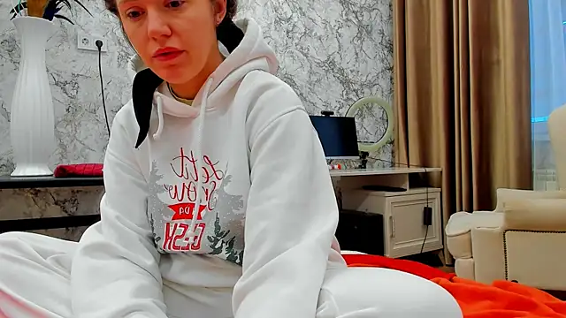 foxy blond online show from 24, 2, 2026