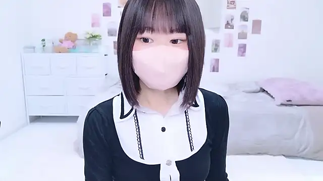 Snapshot of Im_Yu-na chatting on 19, 10, 2025 Im Yu-na online show from 19, 10, 2025