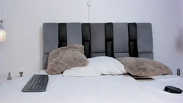 Bunny girl 006 online show from 14, 3, 2025