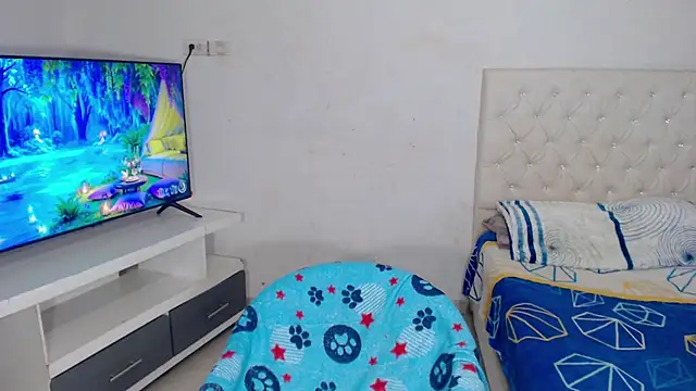 DannaDocell online show from 25, 10, 2025