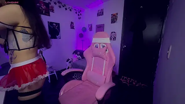 Snapshot of cami_mila9 chatting on 10, 2, 2026 cami mila9 online show from 10, 2, 2026