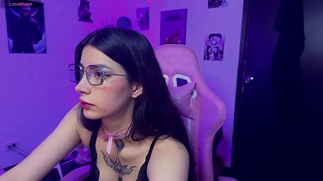 Snapshot of cami_mila9 chatting on 1, 2, 2026 cami mila9 online show from 1, 2, 2026