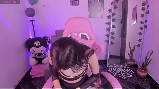 cami mila9 online show from 15, 10, 2025