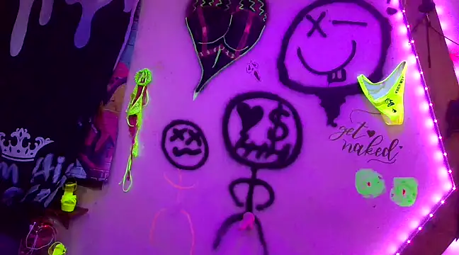 KRYZTALYNXXX online show from 27, 2, 2025