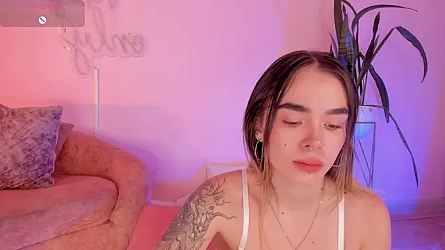 Snapshot of Lucy_Vega chatting on 29, 10, 2025 Lucy Vega online show from 29, 10, 2025