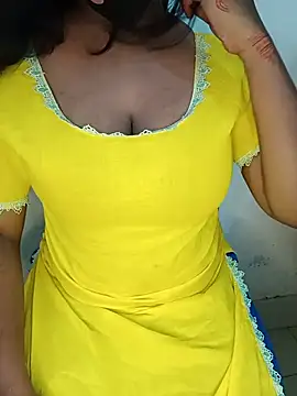 Snapshot of Sadika- chatting on 19, 6, 2026 Sadika- online show from 19, 6, 2026