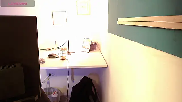 Poison luna online show from 27, 2, 2025