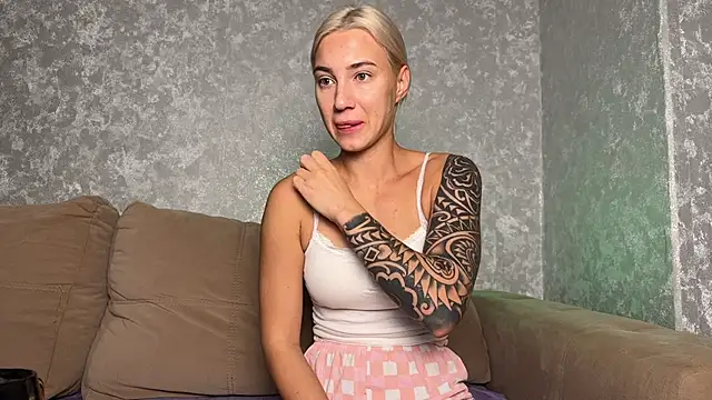 AnneBall online show from 12, 11, 2025