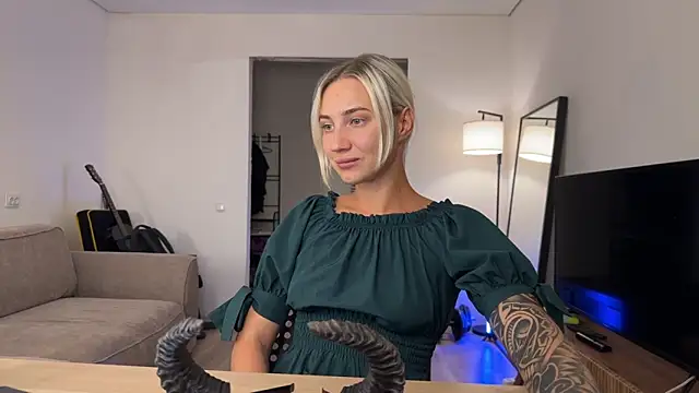 AnneBall online show from 31, 10, 2025