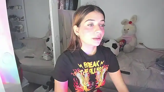 KittyKlum online show from 10, 4, 2026