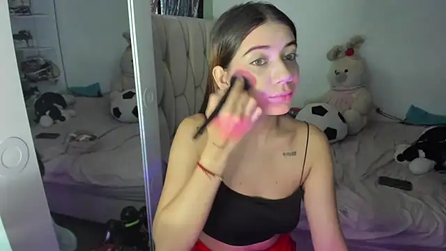 KittyKlum online show from 12, 6, 2026