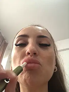 Snapshot of madonnaaaa chatting on 23, 2, 2026 madonnaaaa online show from 23, 2, 2026