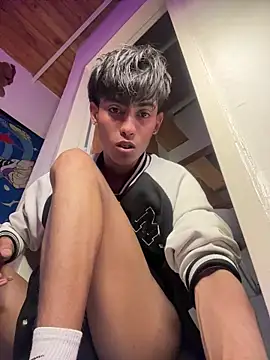 Mauuu18 online show from 8, 2, 2026