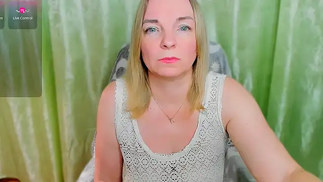 Regina  blue online show from 7, 3, 2025