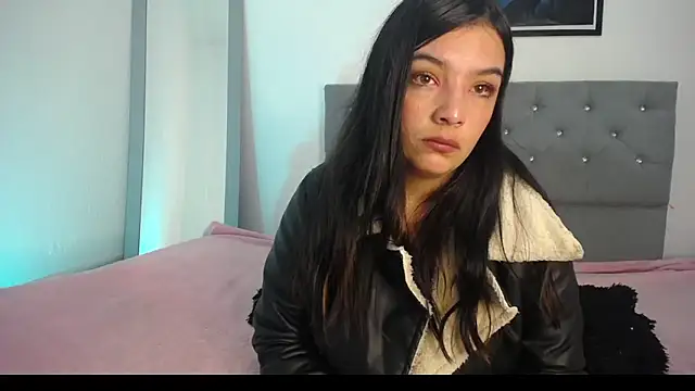 Perla Sc online show from 4, 3, 2025