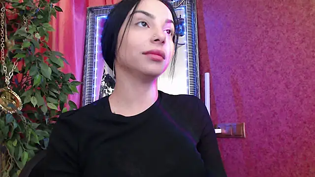 MissJuliax online show from 13, 11, 2025