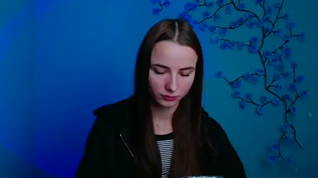 Eva Janee online show from 7, 1, 2026