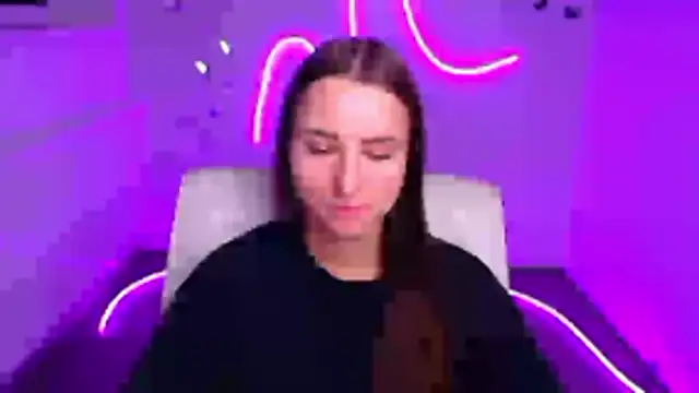 Eva Janee online show from 15, 11, 2025