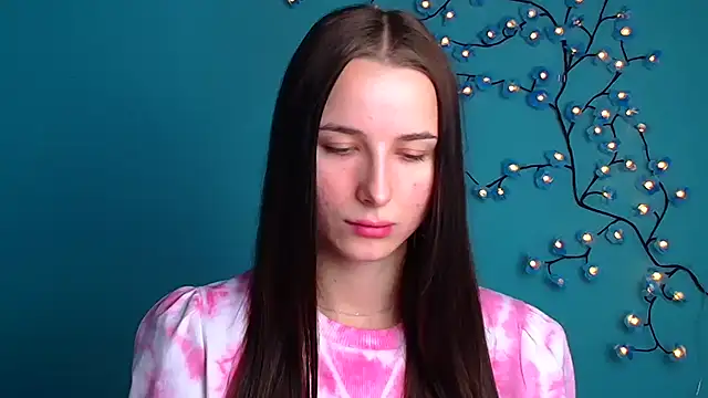 Eva Janee online show from 24, 10, 2025