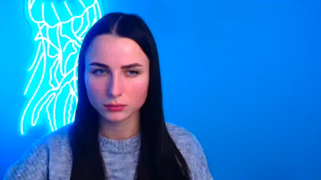 Eva Janee online show from 13, 2, 2025