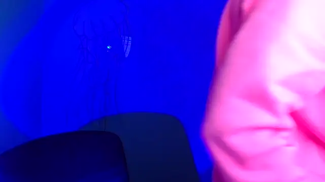 Eva Janee online show from 2, 10, 2025