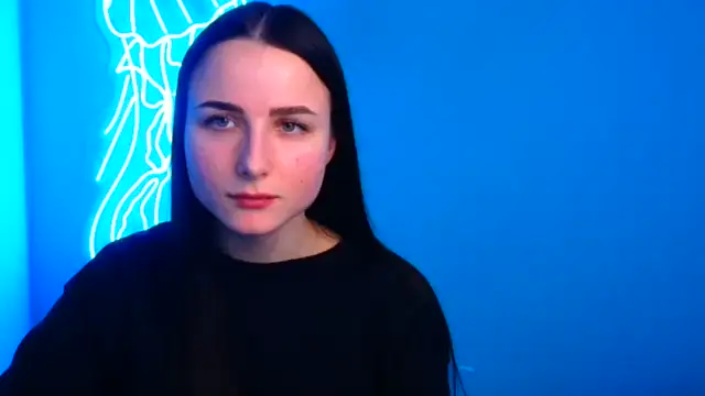 Eva Janee online show from 17, 2, 2025