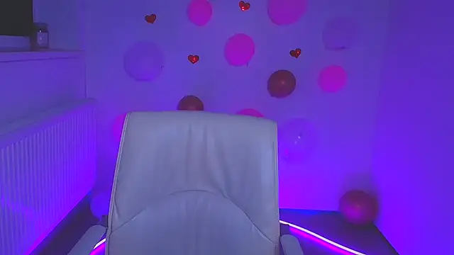 Eva Janee online show from 26, 2, 2025