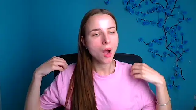 Eva Janee online show from 19, 6, 2026