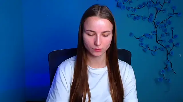Eva Janee online show from 22, 7, 2026