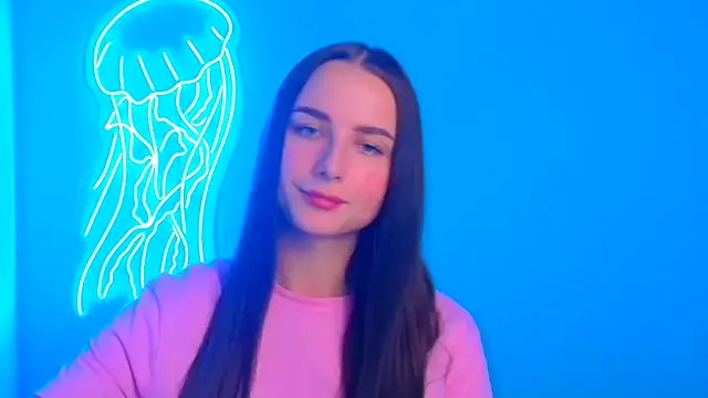 Eva Janee online show from 10, 9, 2025