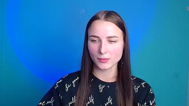 Eva Janee online show from 9, 10, 2025