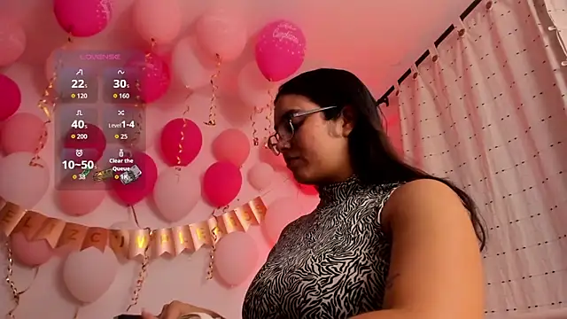 VeronicaGilss online show from 10, 5, 2026