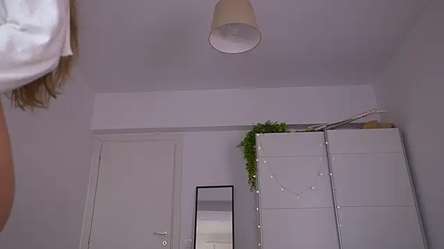 Snapshot of FazeyJ_ chatting on 22, 11, 2025 FazeyJ online show from 22, 11, 2025