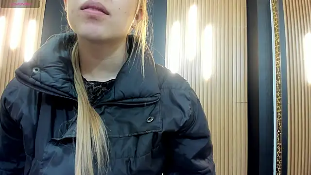 EvaaLovia1 online show from 3, 4, 2026