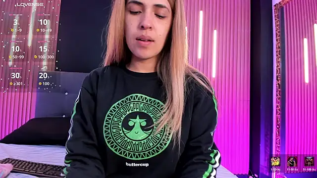 EvaaLovia1 online show from 29, 5, 2026