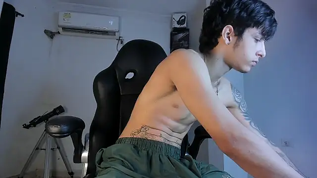 Snakebutterfly online show from 19, 9, 2025