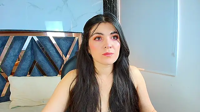 Amara vega online show from 4, 10, 2025