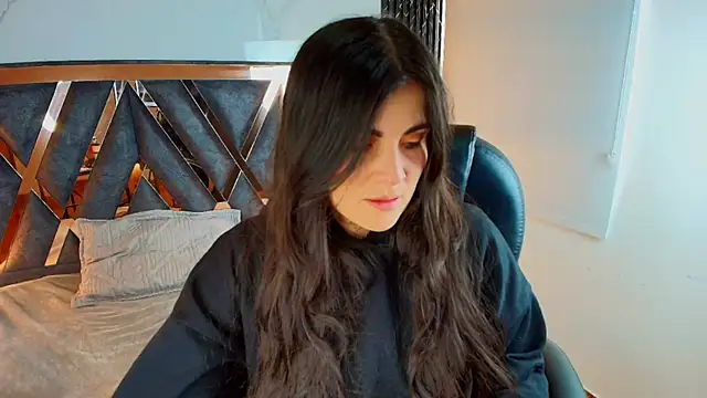 Amara vega online show from 2, 12, 2025